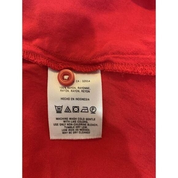 Anthropologie Maeve Top Size XSmall Red Tab Roll 3/4 Sleeve Hi Lo Hemline - Picture 8 of 9